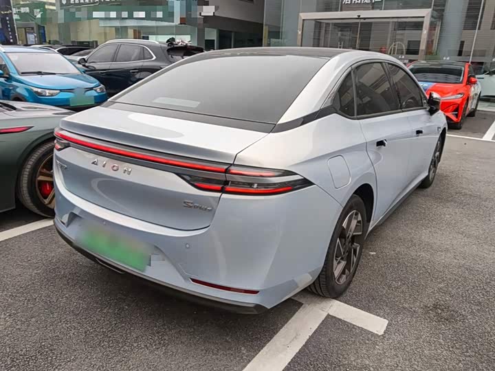 GAC Aion S Plus 2023 2023款 70 乐享版 三元锂