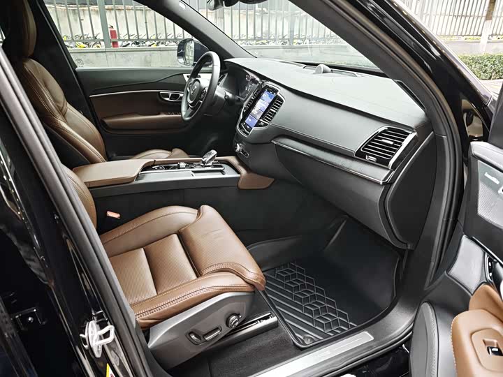 Volvo XC90 Hybrid 2024 2024款 T8 智尊豪华版 7座