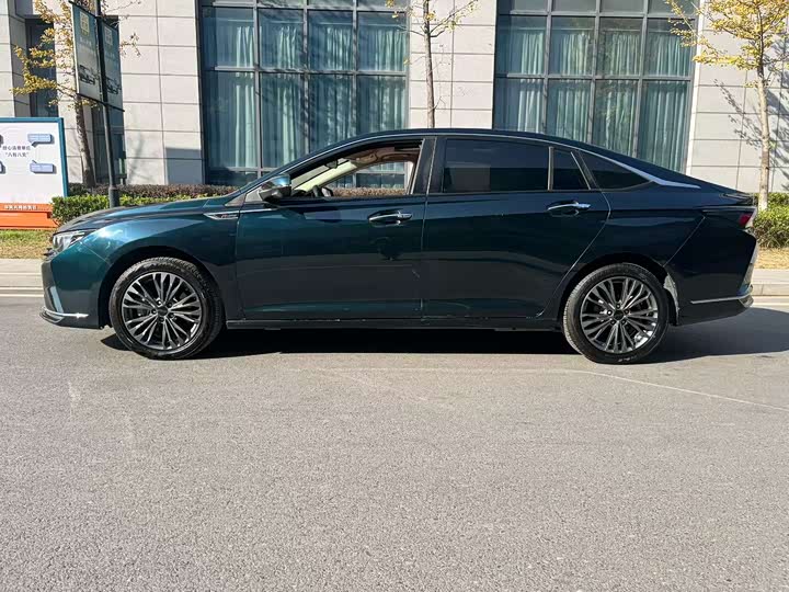 Dongfeng Aeolus Yixuan Max 2023 2023款 1.5T 超炫潮爸版