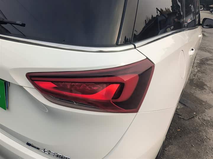 Buick GL6 2021 2021款 323T 轻混动互联豪华型