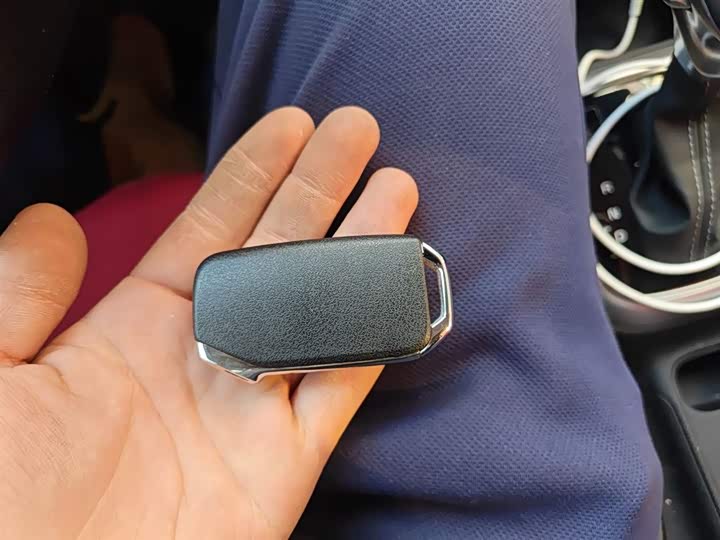 Kia KX1 2021 2021款 1.4L CVT天窗款