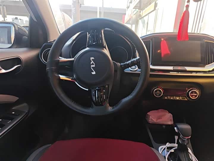 Kia KX1 2021 2021款 1.4L CVT天窗款