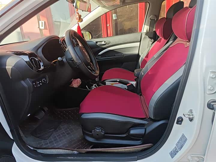 Kia KX1 2021 2021款 1.4L CVT天窗款