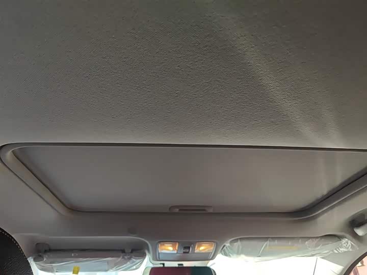 Kia KX1 2021 2021款 1.4L CVT天窗款