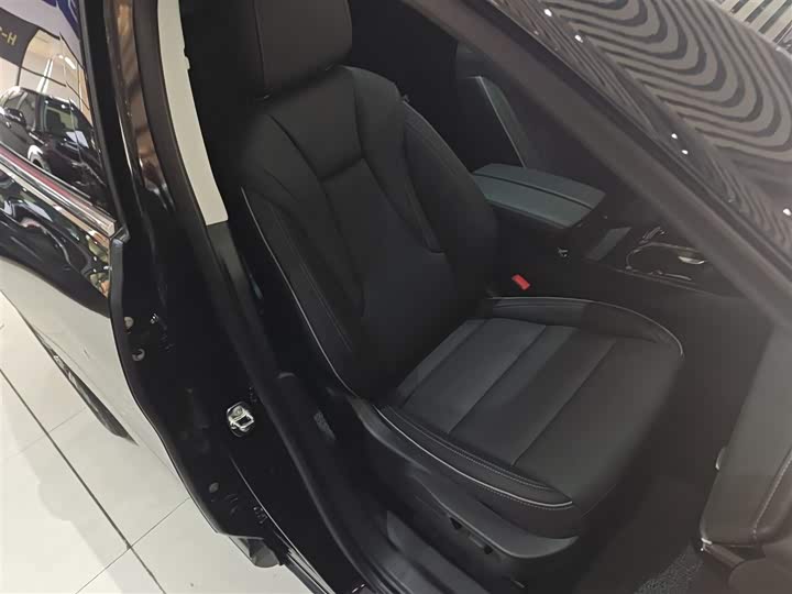 Buick Envision Plus 2025 2025款 昂科威Plus 28T 两驱白金版