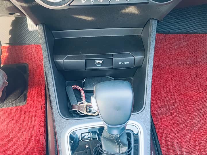 Kia KX1 2021 2021款 1.4L CVT趣享天窗款