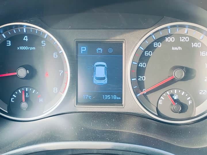 Kia KX1 2021 2021款 1.4L CVT趣享天窗款