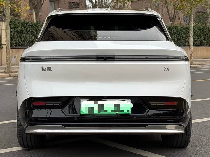 Zeekr 7X 2025 2025款 75kWh 后驱智驾版