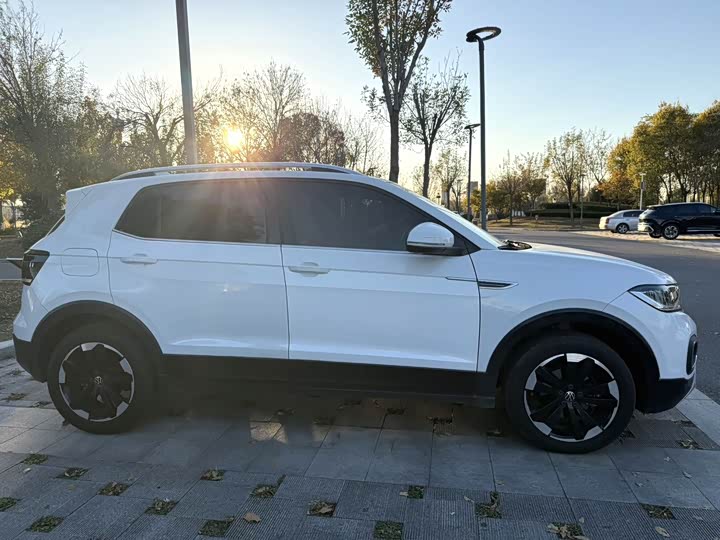 Volkswagen Tacqua 2023 2023款 200TSI DSG 悦智联版