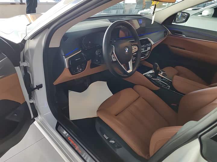 BMW 6 Series GT 2022 2022款 630i 豪华设计套装