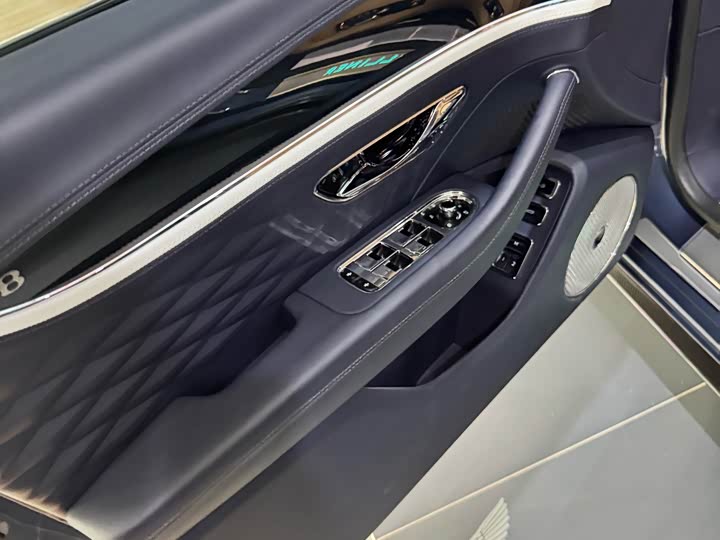 Bentley Flying Spur Hybrid 2022 2022款 2.9T V6 Hybrid