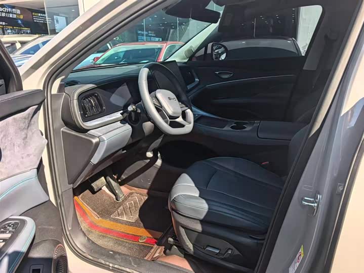 BYD Sea Lion 07 DM-i Hybrid 2025 2025款 150 领航版