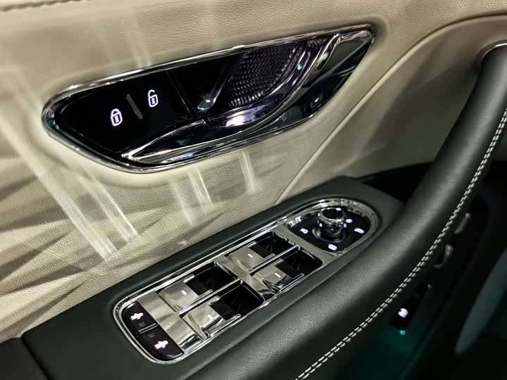 Bentley Flying Spur Hybrid 2022 2022款 2.9T V6 Hybrid