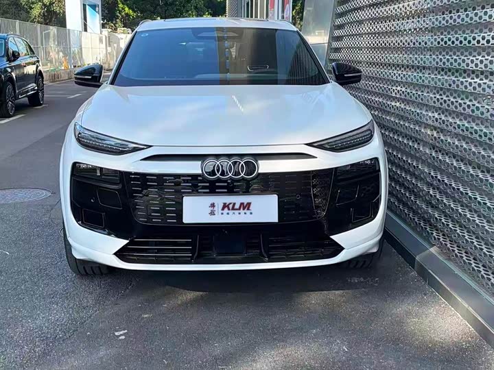 Audi Q6L e-tron 2026 2026款 首发领航版