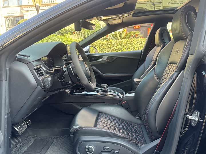 Audi RS 5 2023 2023款 RS 5 2.9T Sportback 黑曜版