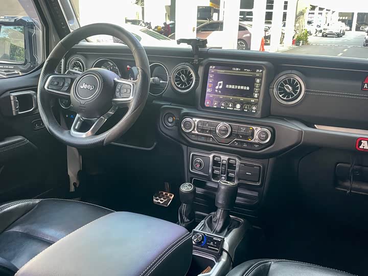 Jeep Wrangler Hybrid 2021 2021款 四门 2.0T 4xe 撒哈拉