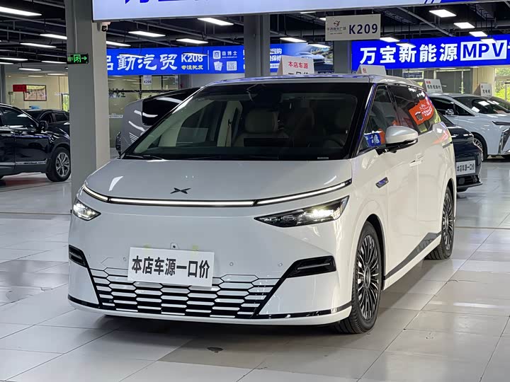 XPeng X9 2025 2025款 纯电 740超长续航 Max