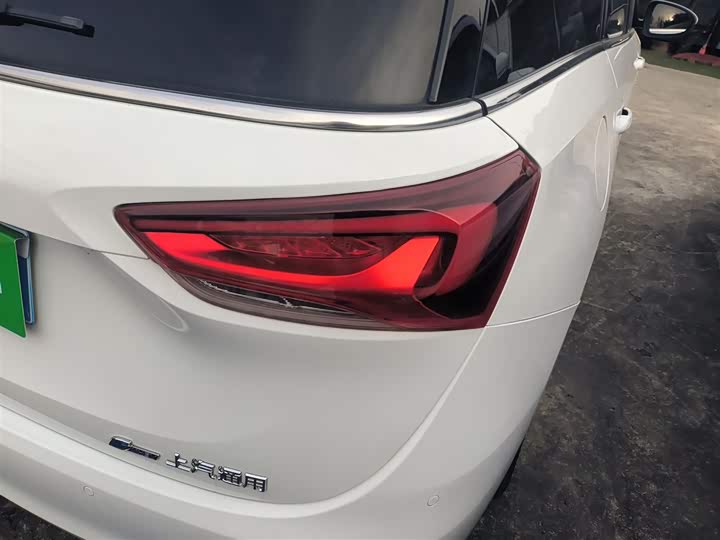 Buick GL6 2021 2021款 323T 轻混动互联豪华型