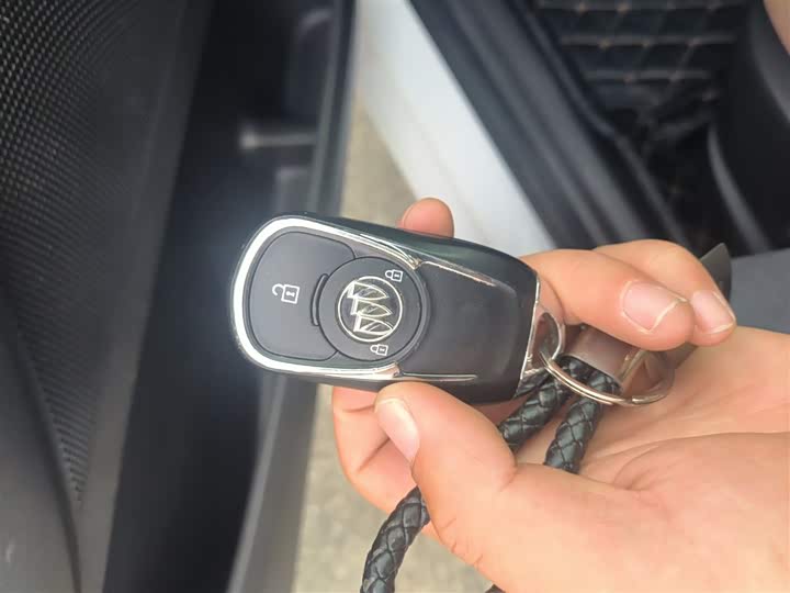 Buick GL6 2021 2021款 323T 轻混动互联豪华型