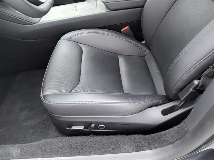 Tesla Model 3 2023 2023款 长续航全轮驱动版