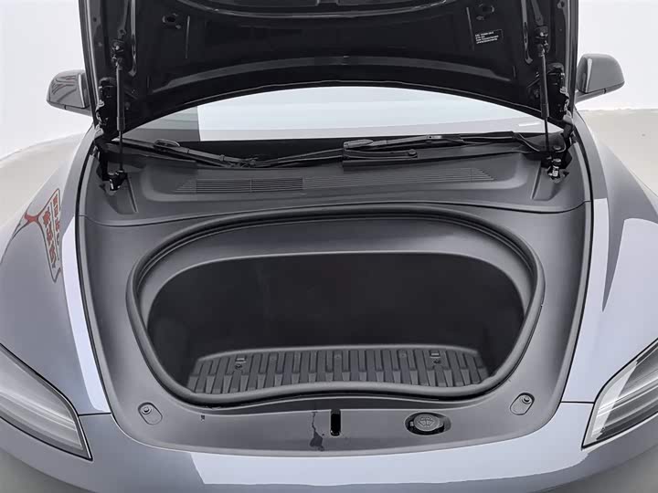 Tesla Model 3 2023 2023款 长续航全轮驱动版