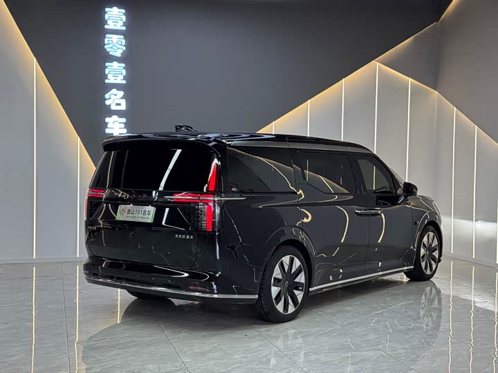 Volvo EM90 2025 2025款 Ultra 六座