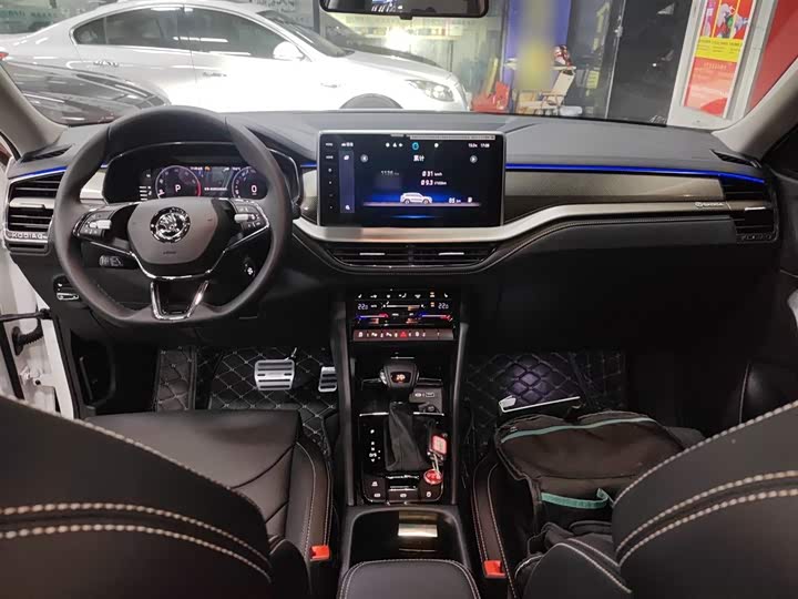 Skoda Kodiaq 2023 2023款 改款 TSI330 7座两驱奢享版