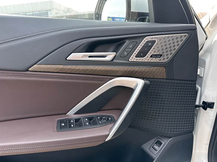 BMW X1 2024 2024款 xDrive25Li X设计套装