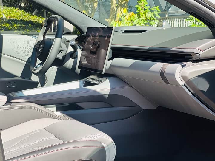 Zeekr 007 GT 2025 2025款 后驱智驾版 75kWh