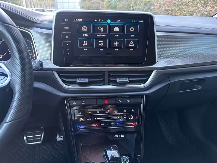 Volkswagen T-Roc 2023 2023款 300TSI DSG两驱星光版