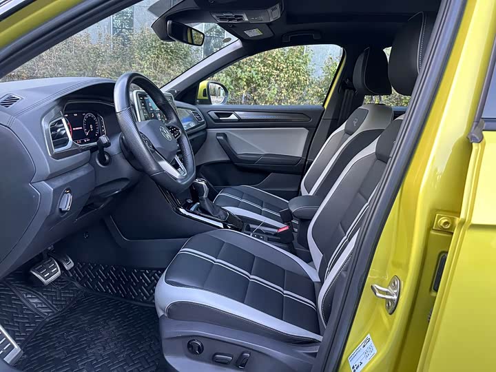 Volkswagen T-Roc 2023 2023款 300TSI DSG两驱星光版