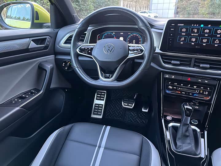 Volkswagen T-Roc 2023 2023款 300TSI DSG两驱星光版