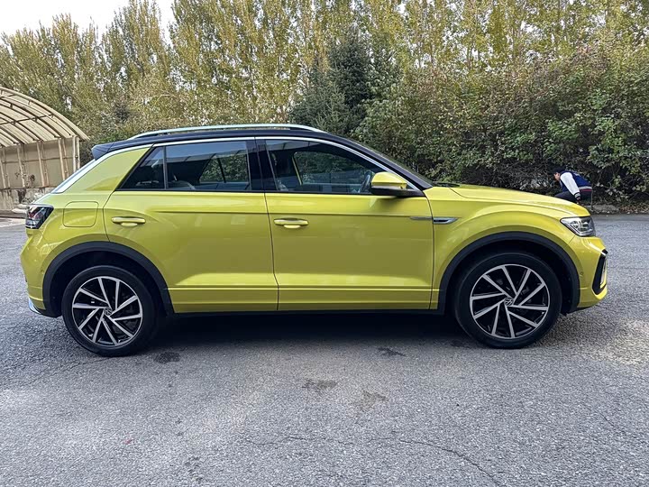 Volkswagen T-Roc 2023 2023款 300TSI DSG两驱星光版