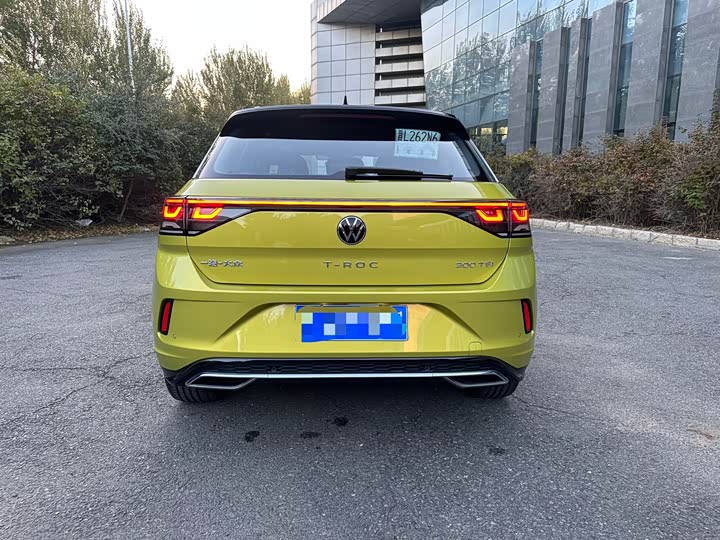 Volkswagen T-Roc 2023 2023款 300TSI DSG两驱星光版