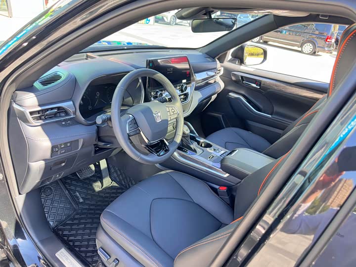 Toyota Crown Kluger 2024 2024款 2.5L HEV四驱尊贵版