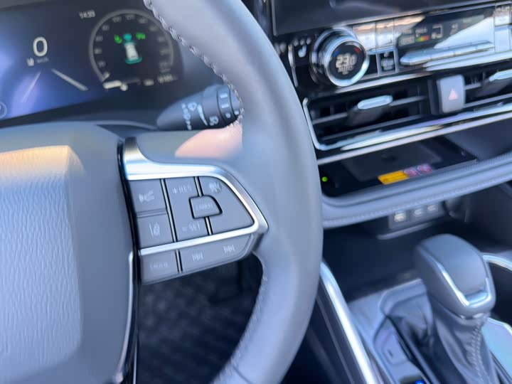 Toyota Crown Kluger 2024 2024款 2.5L HEV四驱尊贵版