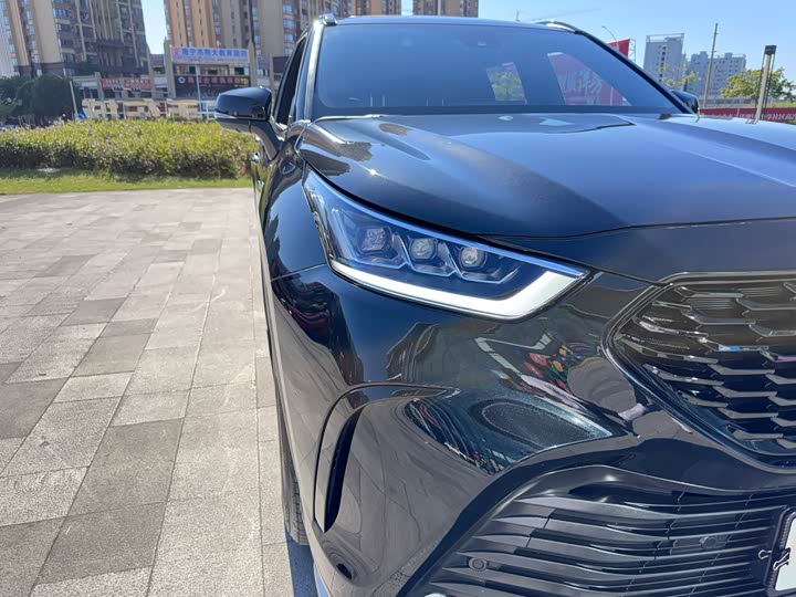 Toyota Crown Kluger 2024 2024款 2.5L HEV四驱尊贵版