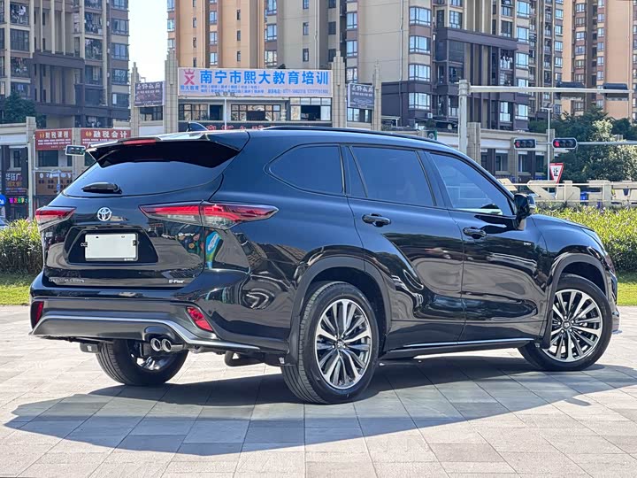 Toyota Crown Kluger 2024 2024款 2.5L HEV四驱尊贵版