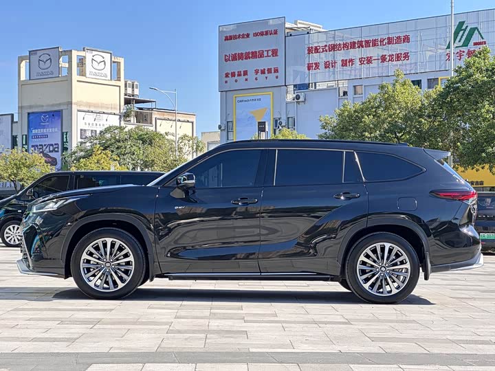 Toyota Crown Kluger 2024 2024款 2.5L HEV四驱尊贵版