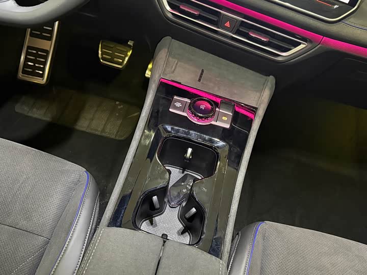 Volkswagen Tiguan L Pro 2024 2024款 PRO 380TSI 四驱R-Line智尊版