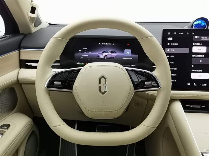 Aito M5 2025 2025款 增程 Ultra 四驱版