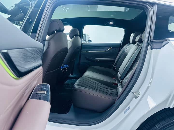 Changan Qiyuan (Nevo) A07 2025 2025款 增程 真香版 230 尊贵版