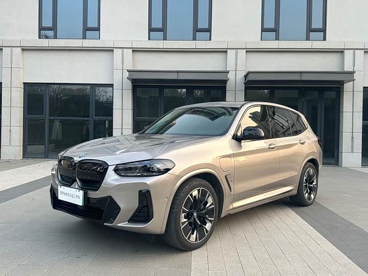 2024 BMW iX3