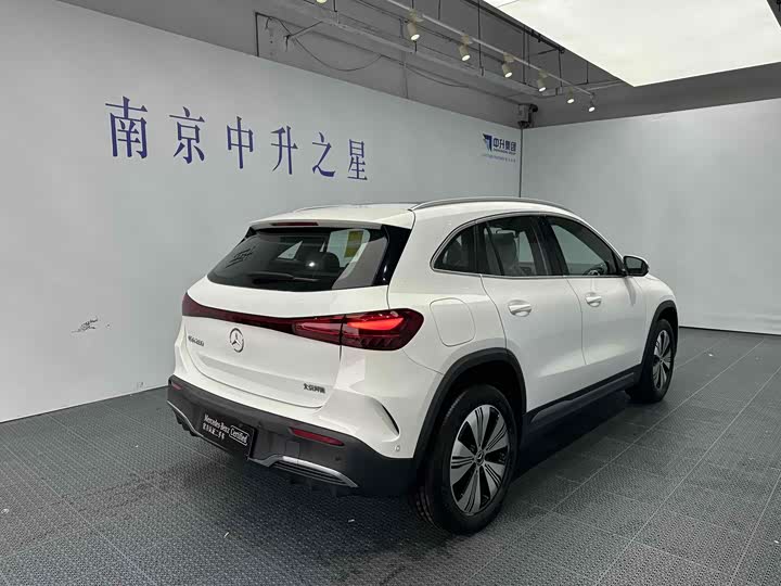 2025 Mercedes-Benz EQA