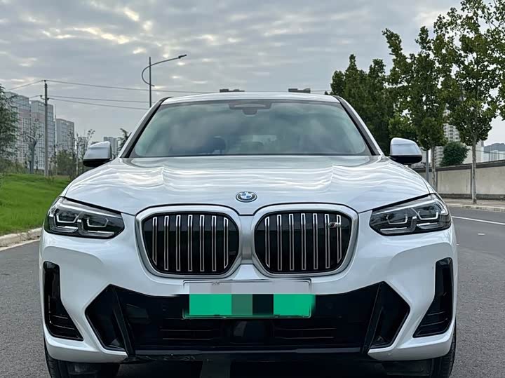 2024 BMW iX3