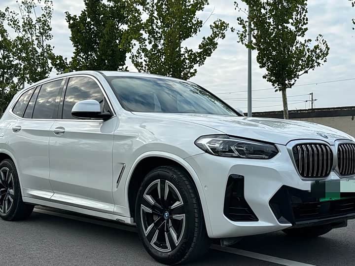 2024 BMW iX3