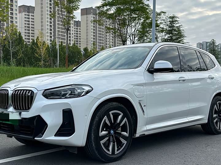 2024 BMW iX3