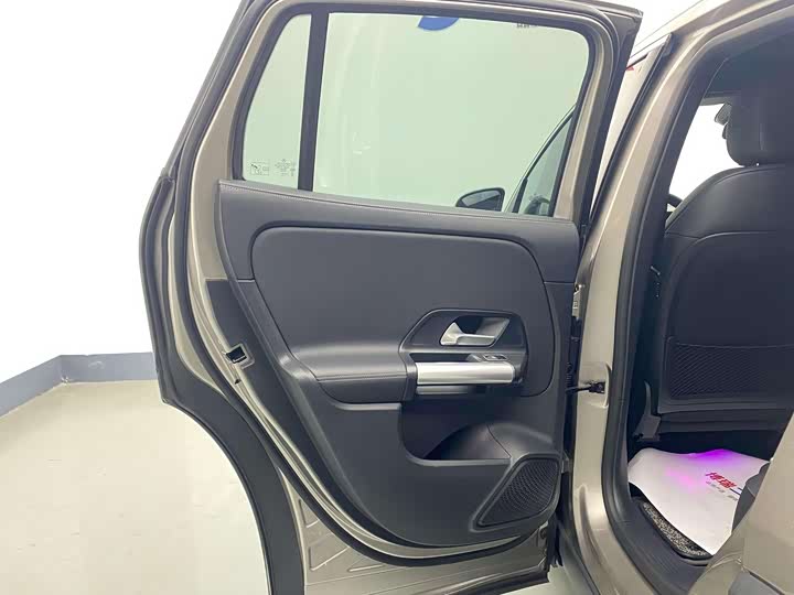 Mercedes-Benz EQA 2023 2023款 改款 EQA 260