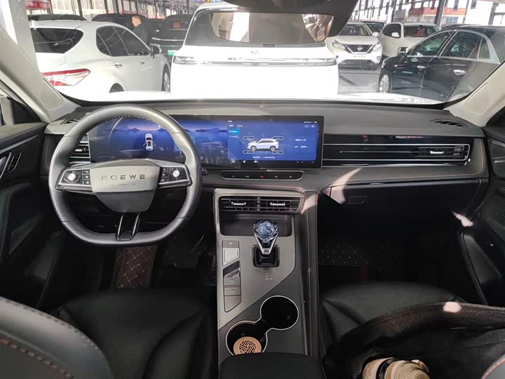 Roewe RX5 2023 2023款 1.5T 尊荣滑屏版
