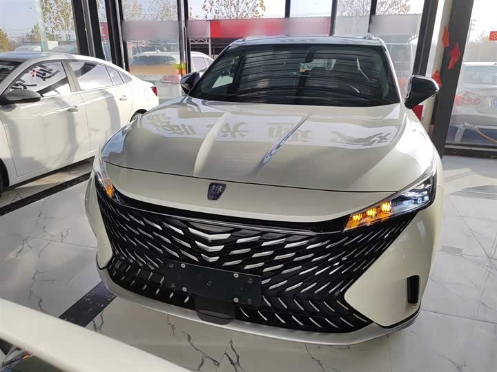 Roewe RX5 2023 2023款 1.5T 尊荣滑屏版